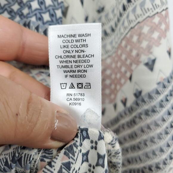 Maurices Sheer V Neck Tribal Blouse Tunic Small - Picture 7 of 8